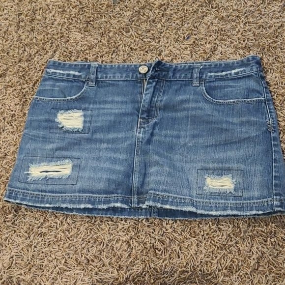 American Eagle Outfitters Dresses & Skirts - American Eagle Size 12 Distressed Jean Skirt